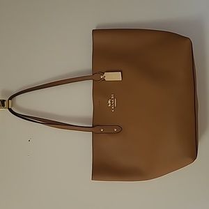 Coach Town Tote, light saddle color